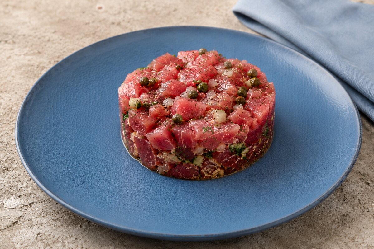 Tartare de thon méditerranéen aux légumes croquants